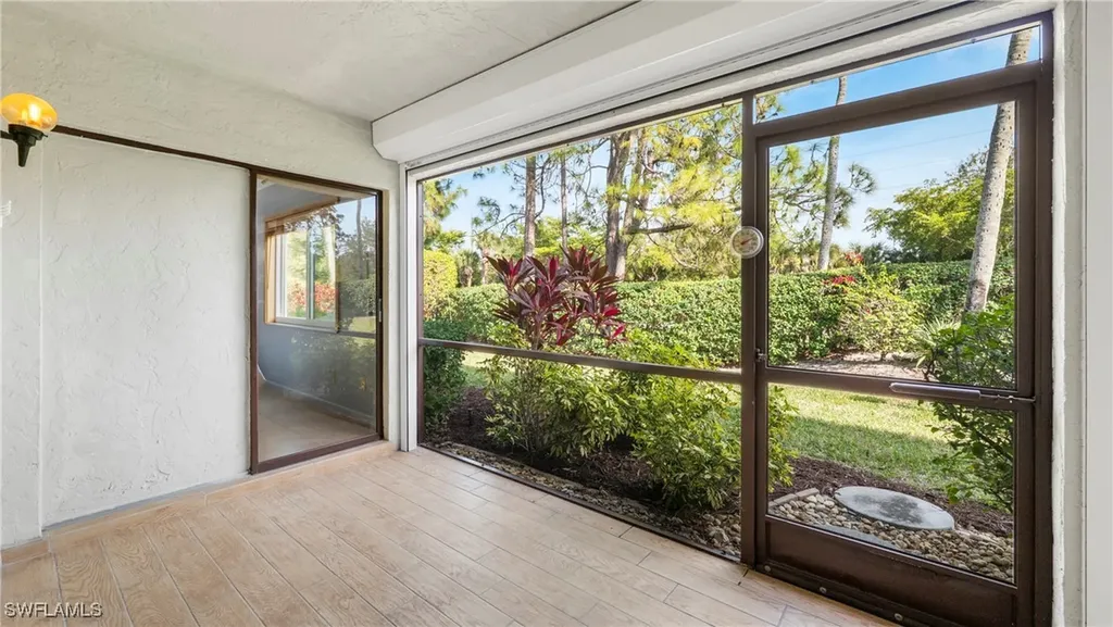 2904 Kings Lake Boulevard Naples FL 34112