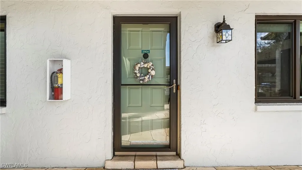 2904 Kings Lake Boulevard Naples FL 34112