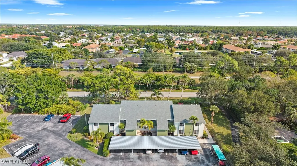 2904 Kings Lake Boulevard Naples FL 34112