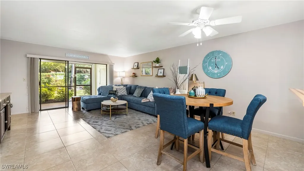 2904 Kings Lake Boulevard Naples FL 34112