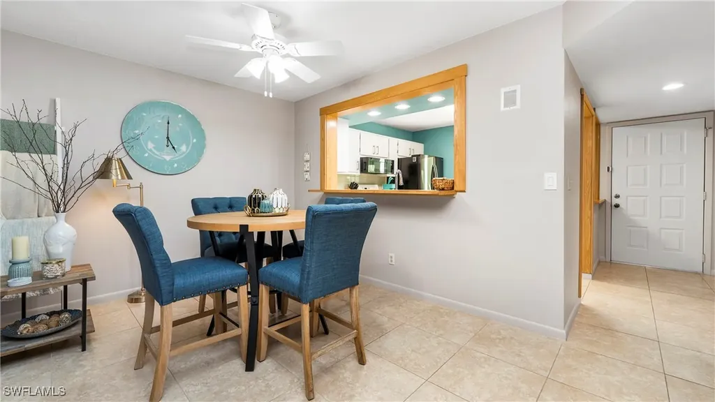 2904 Kings Lake Boulevard Naples FL 34112