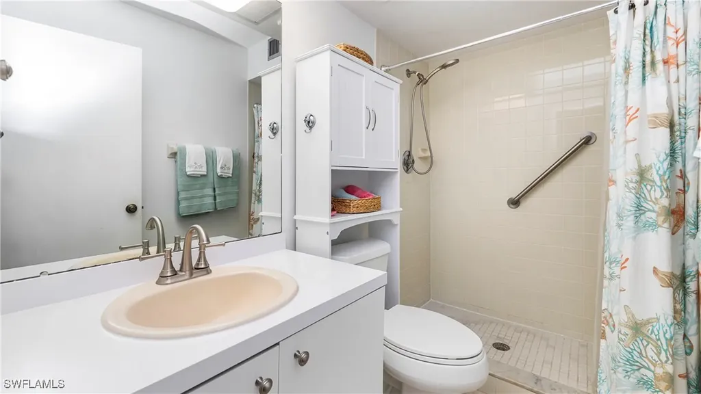 2904 Kings Lake Boulevard Naples FL 34112