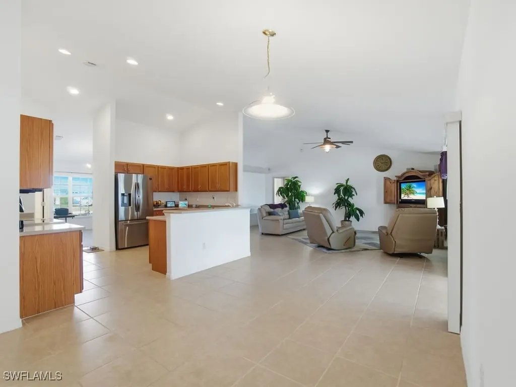 4121 SW 6th Avenue Cape Coral FL 33914