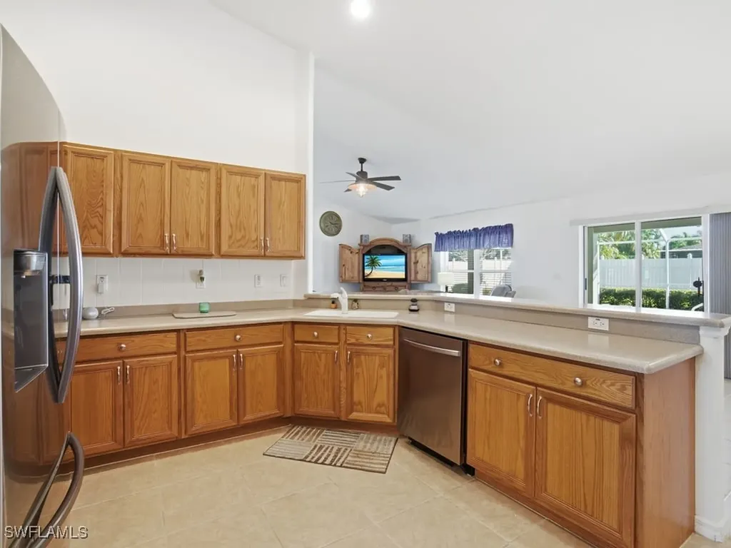 4121 SW 6th Avenue Cape Coral FL 33914