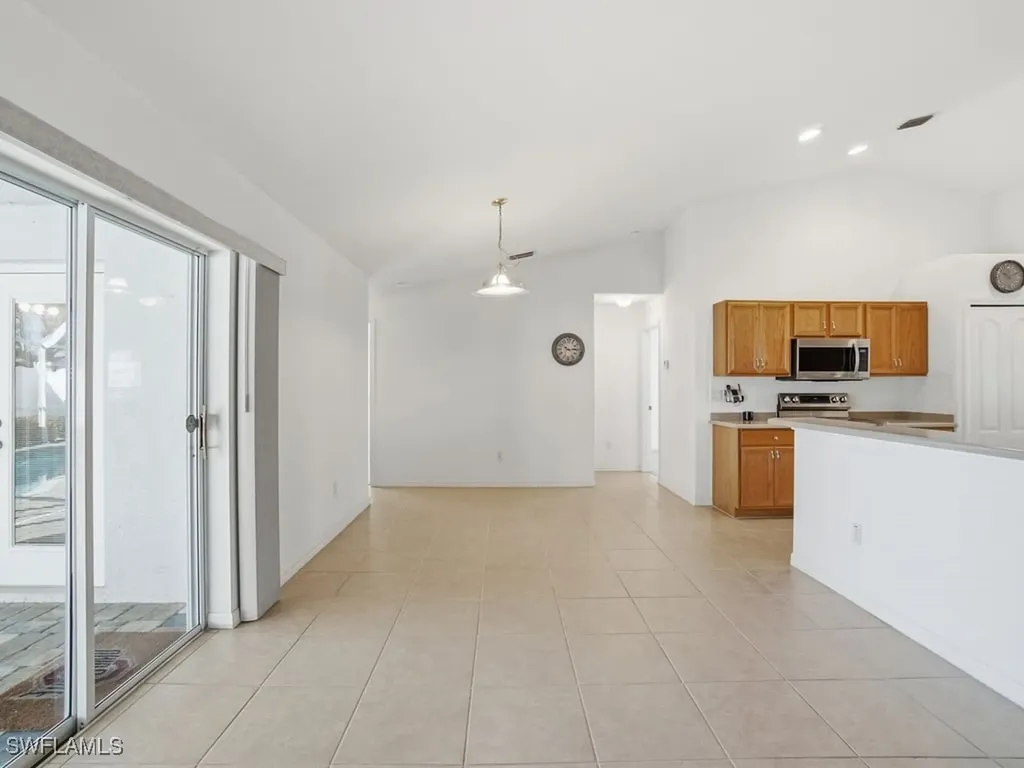 4121 SW 6th Avenue Cape Coral FL 33914