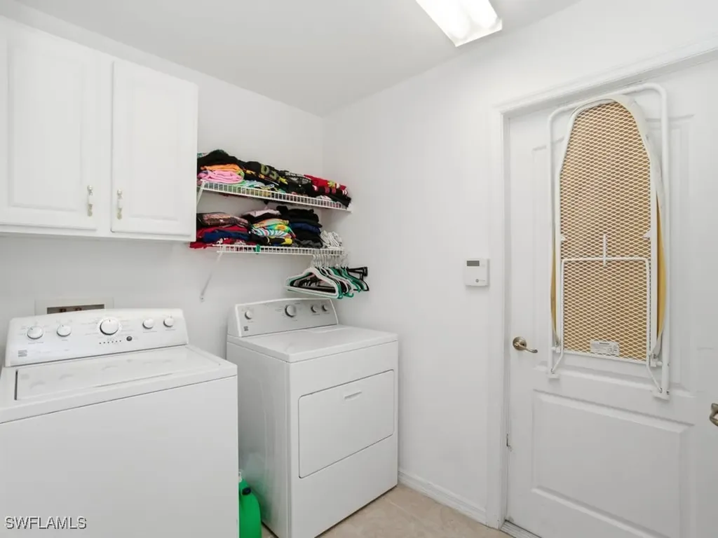 4121 SW 6th Avenue Cape Coral FL 33914