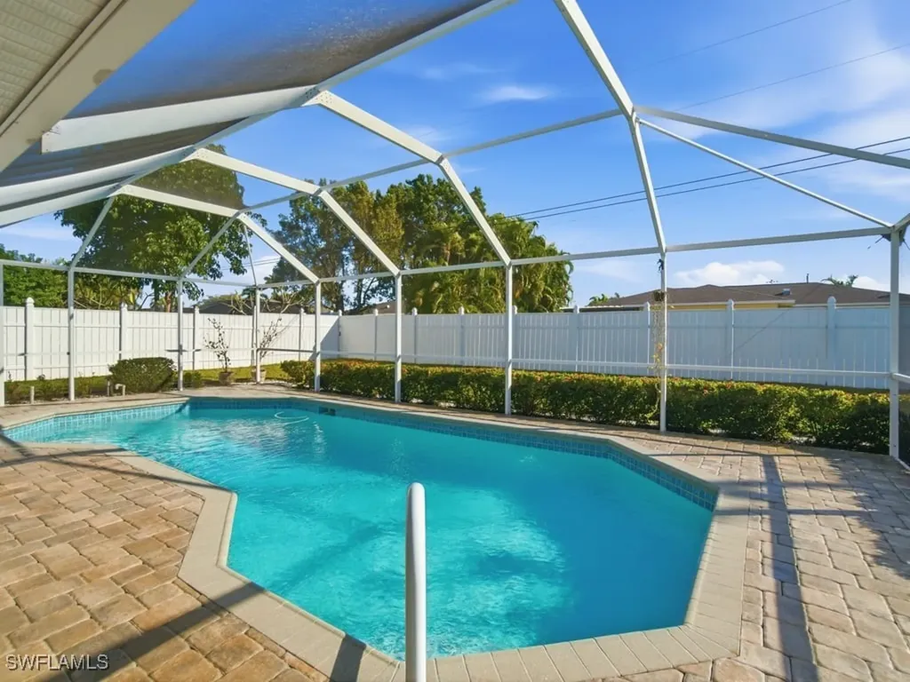 4121 SW 6th Avenue Cape Coral FL 33914