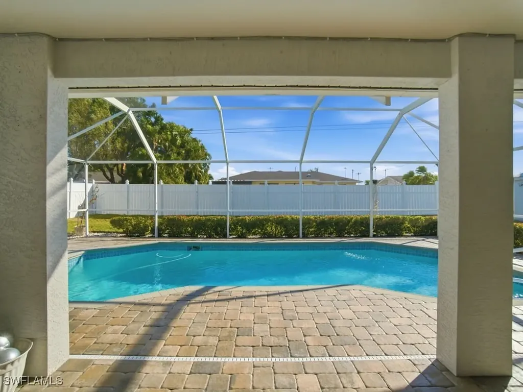 4121 SW 6th Avenue Cape Coral FL 33914