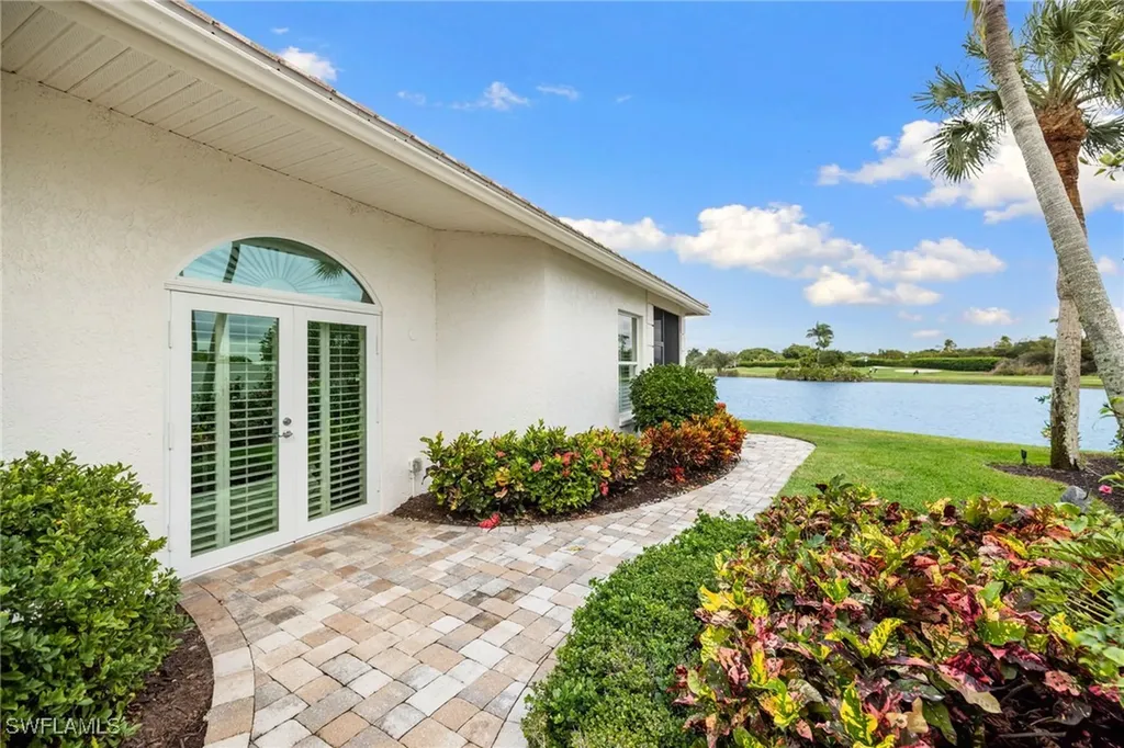 2153 Paget Circle Naples FL 34112
