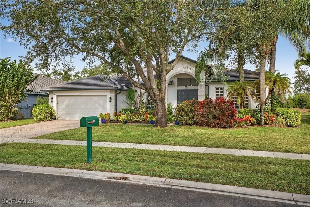 657 Grand Rapids Boulevard Naples FL 34120