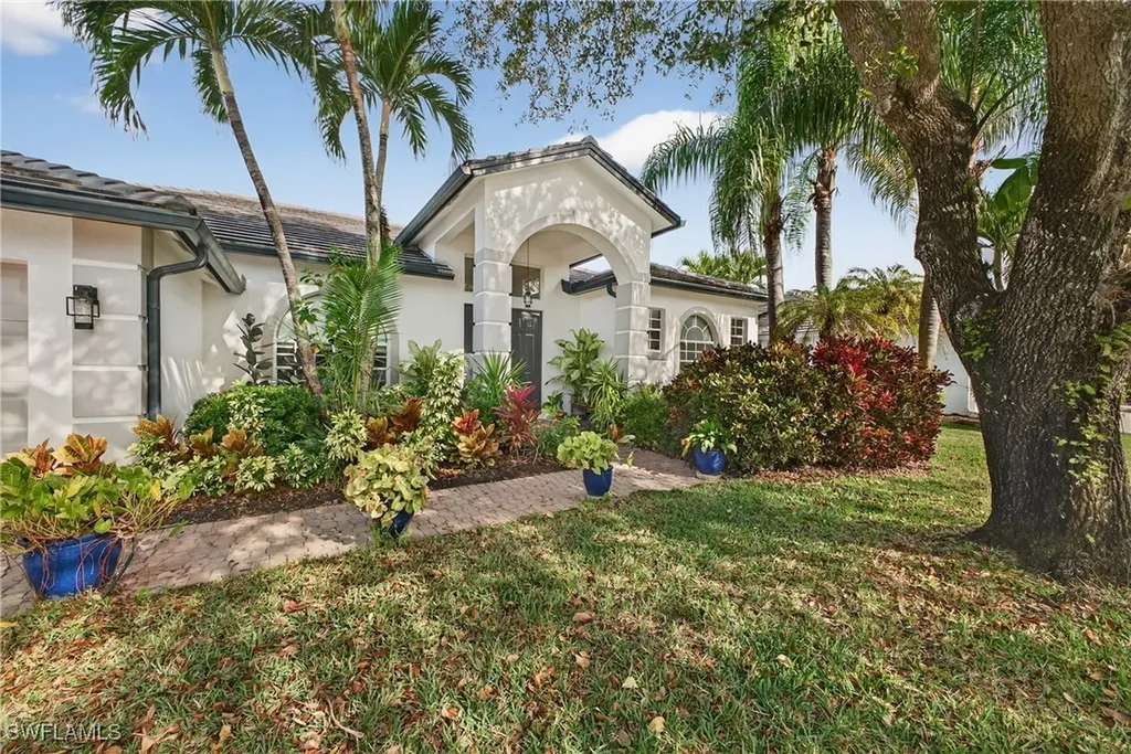 657 Grand Rapids Boulevard Naples FL 34120