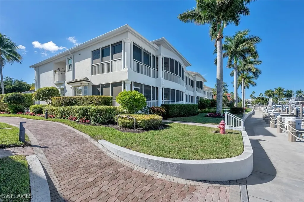 1717 Gulfstar Drive S Naples FL 34112