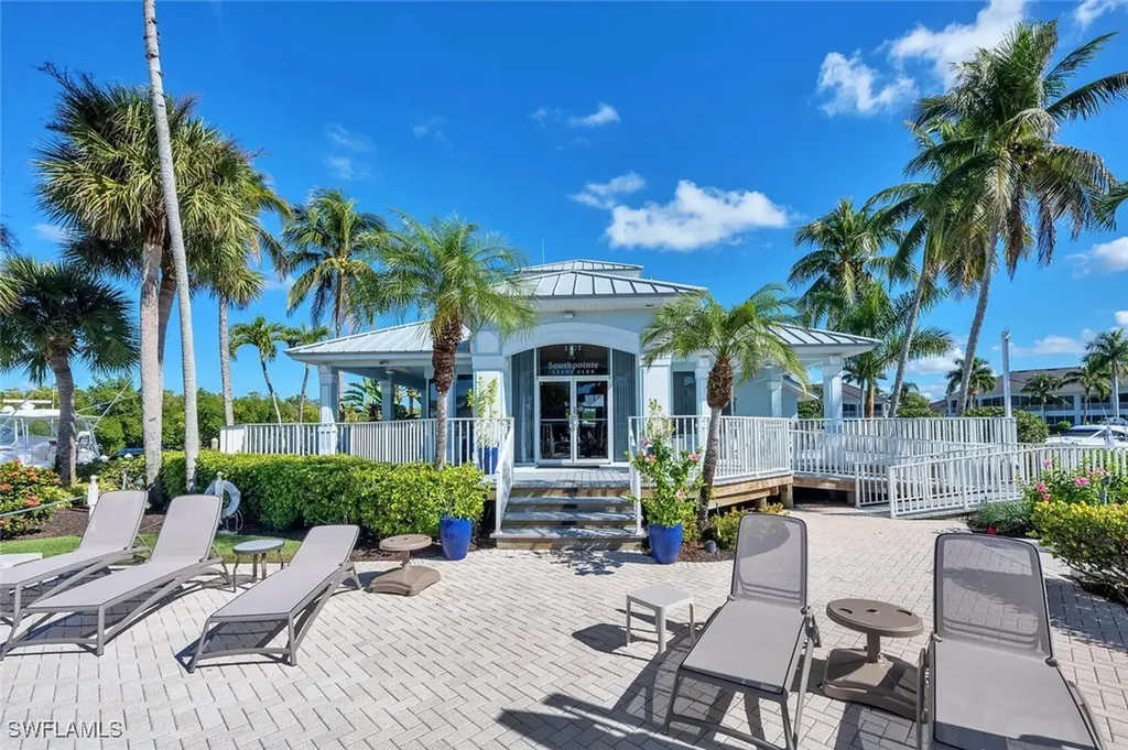 1717 Gulfstar Drive S Naples FL 34112