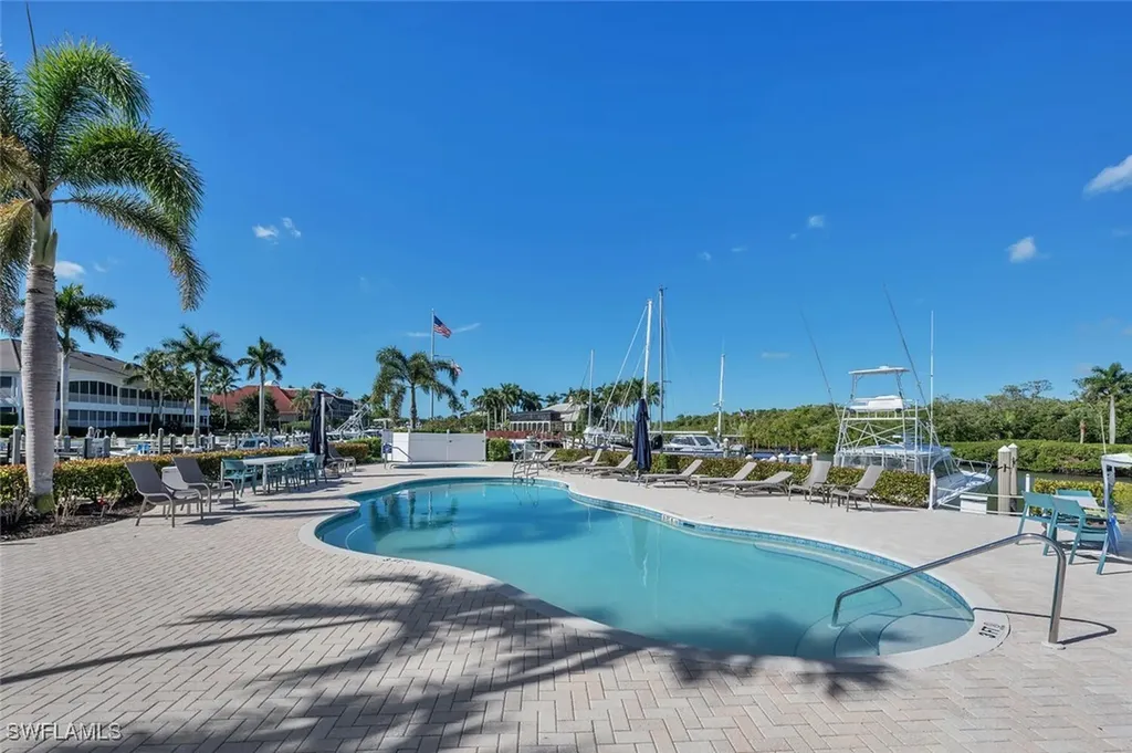 1717 Gulfstar Drive S Naples FL 34112