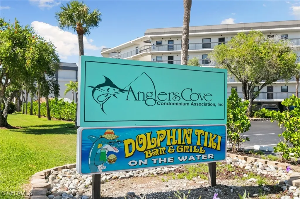 1012 Anglers Cove Marco Island FL 34145