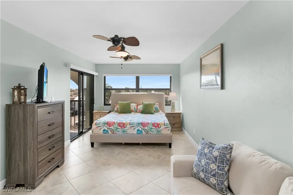 1012 Anglers Cove Marco Island FL 34145