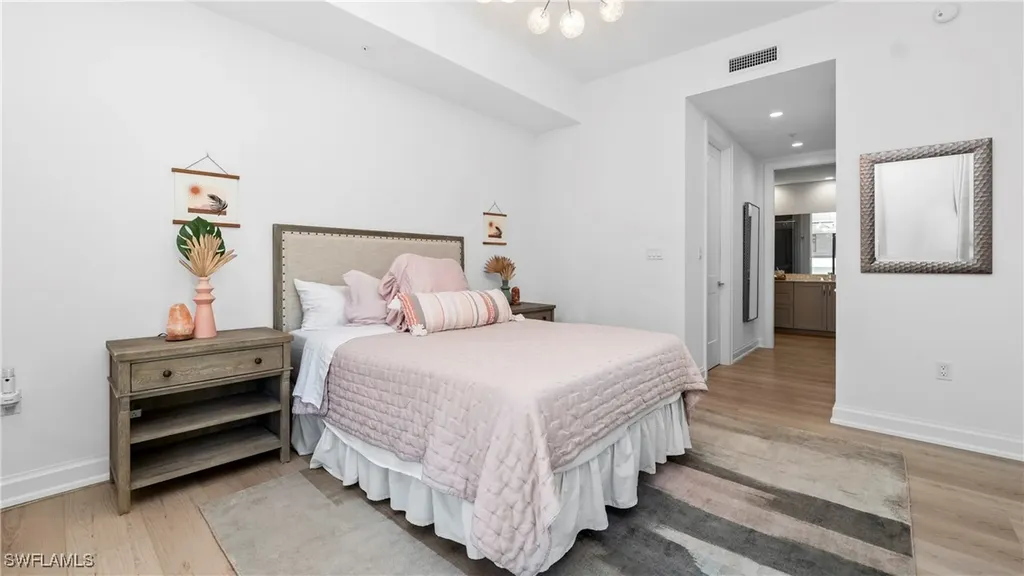 1111 Central Avenue Naples FL 34102