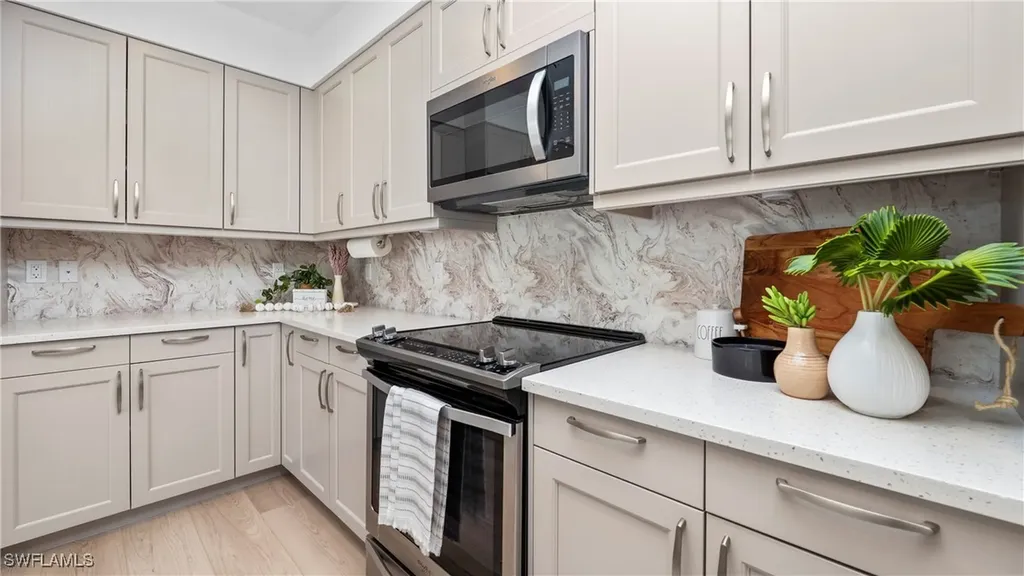 1111 Central Avenue Naples FL 34102