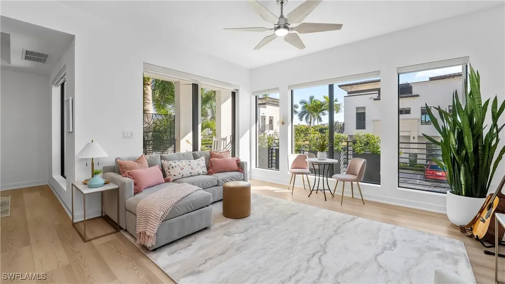 1111 Central Avenue Naples FL 34102