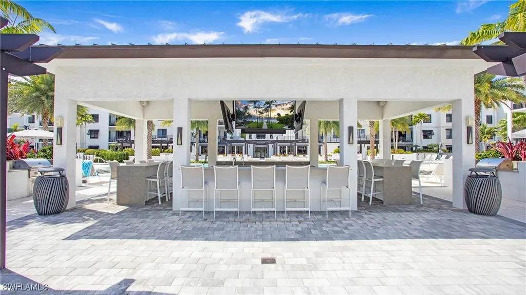 1111 Central Avenue Naples FL 34102