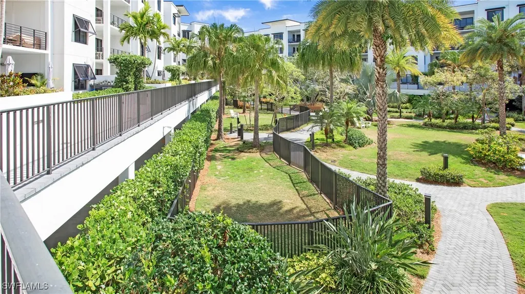 1111 Central Avenue Naples FL 34102