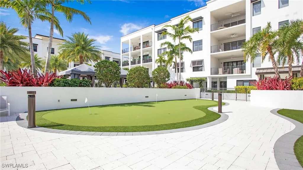 1111 Central Avenue Naples FL 34102