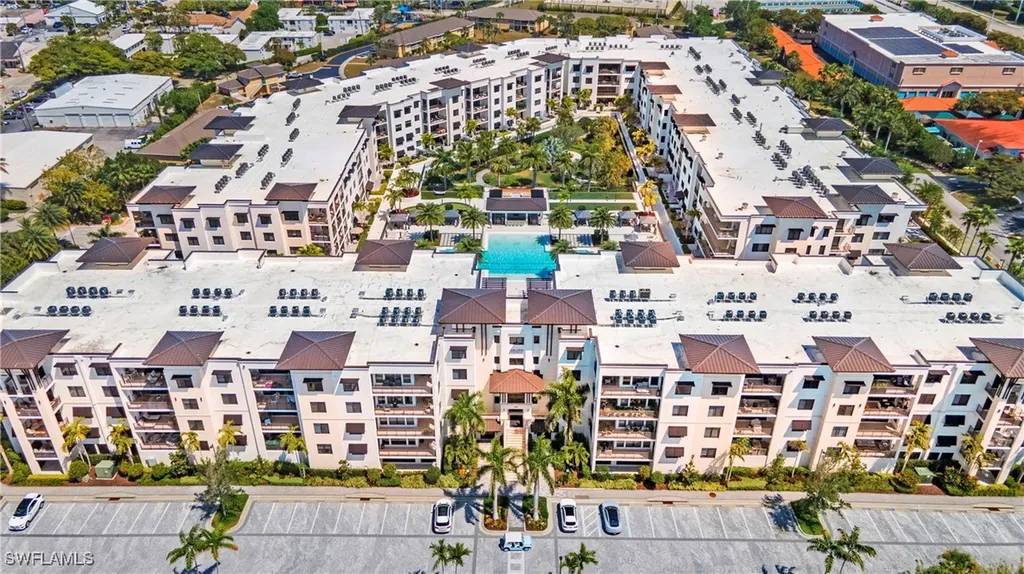1111 Central Avenue Naples FL 34102