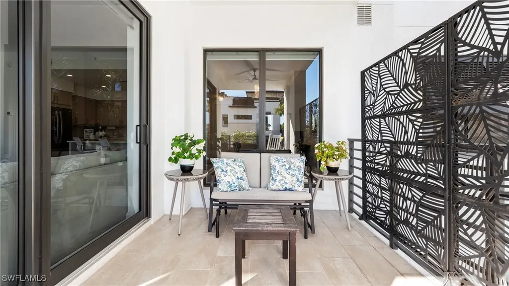 1111 Central Avenue Naples FL 34102