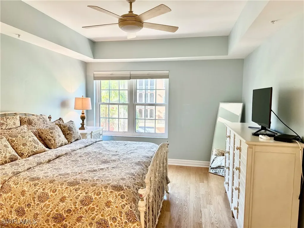 401 Bayfront Place Naples FL 34102