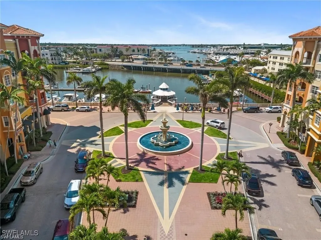 401 Bayfront Place Naples FL 34102