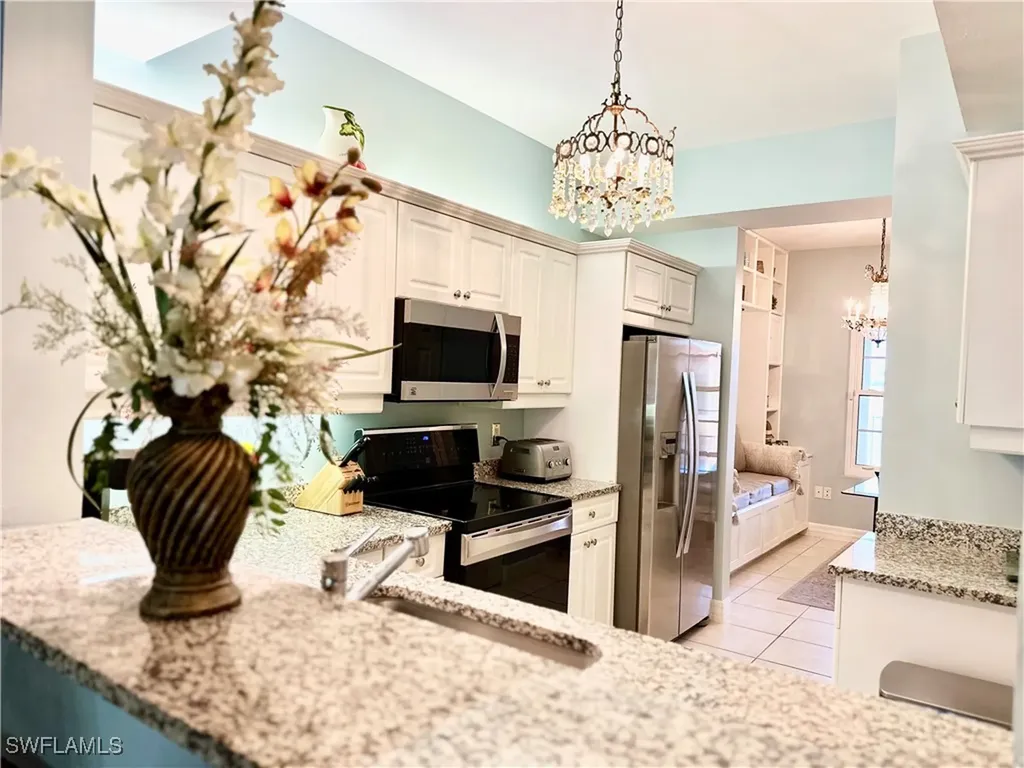 401 Bayfront Place Naples FL 34102