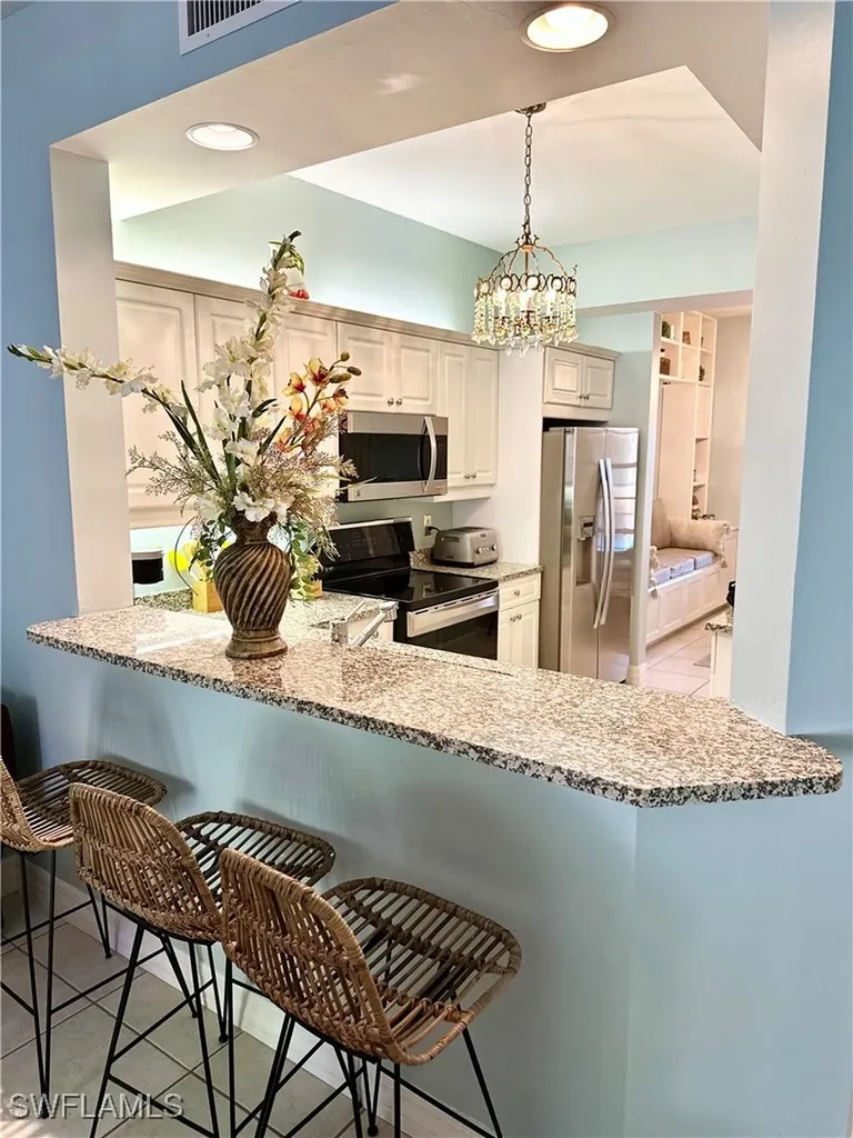 401 Bayfront Place Naples FL 34102