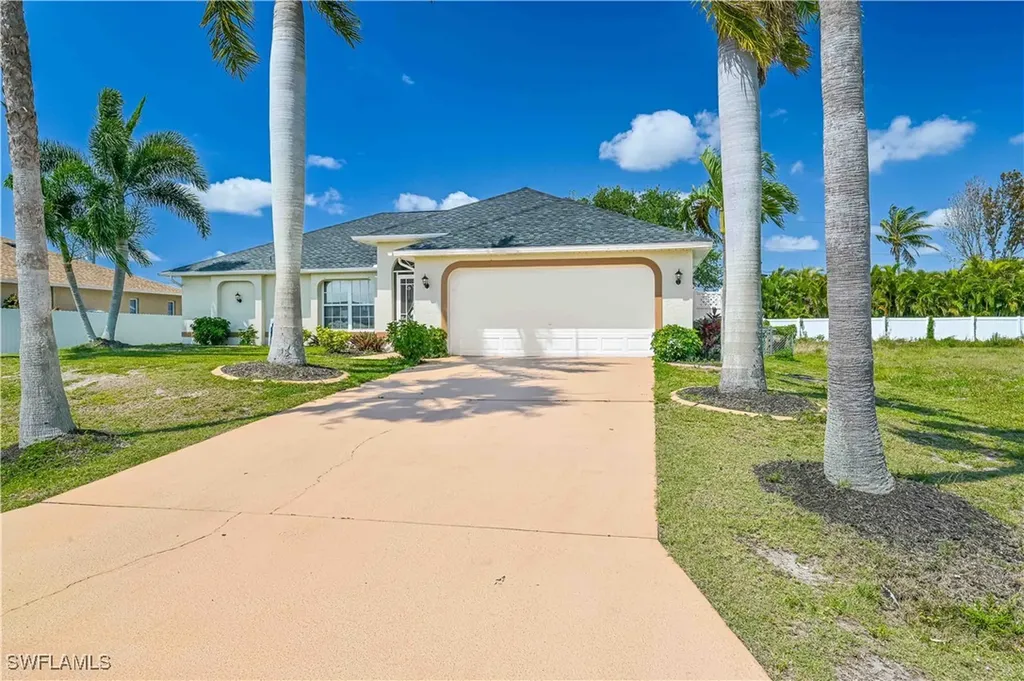 1214 NE 14th Place Cape Coral FL 33909