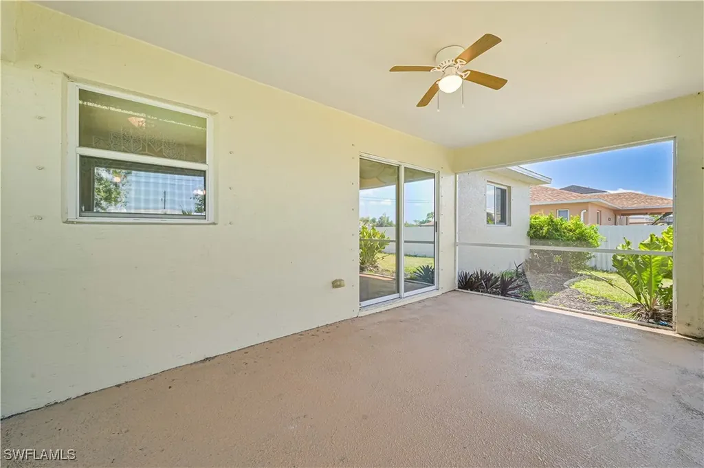 1214 NE 14th Place Cape Coral FL 33909