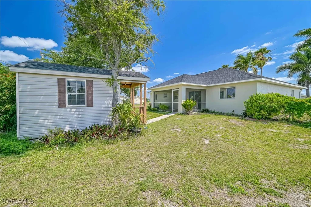 1214 NE 14th Place Cape Coral FL 33909