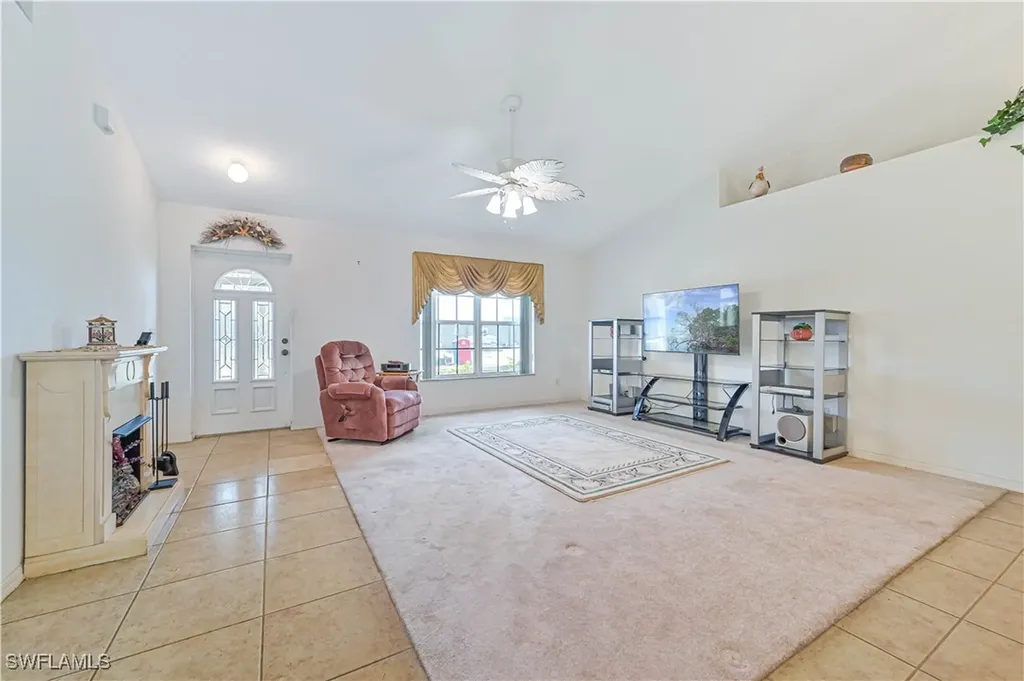 1214 NE 14th Place Cape Coral FL 33909