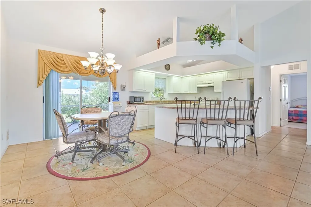 1214 NE 14th Place Cape Coral FL 33909