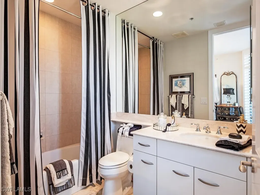 5051 Pelican Colony Boulevard Bonita Springs FL 34134-6903