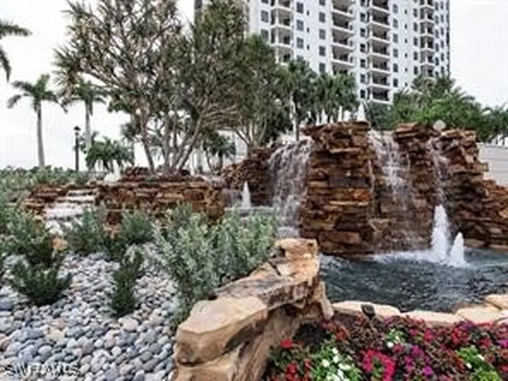5051 Pelican Colony Boulevard Bonita Springs FL 34134-6903