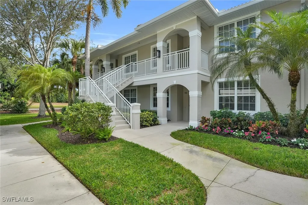 2350 Carrington Court Naples FL 34109