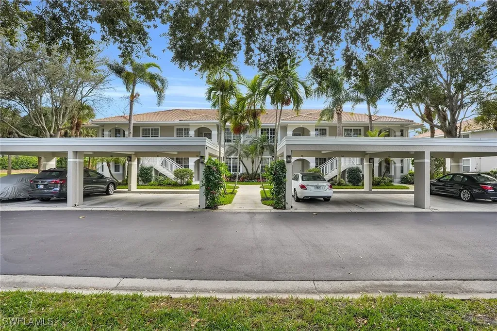 2350 Carrington Court Naples FL 34109