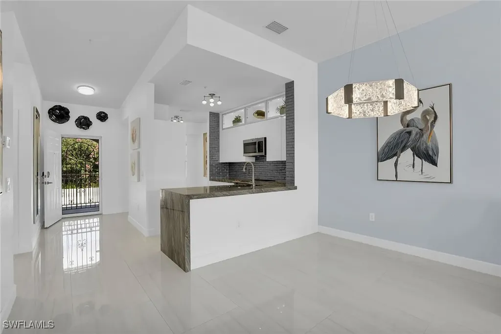 2350 Carrington Court Naples FL 34109