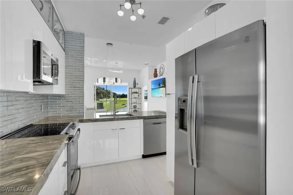 2350 Carrington Court Naples FL 34109