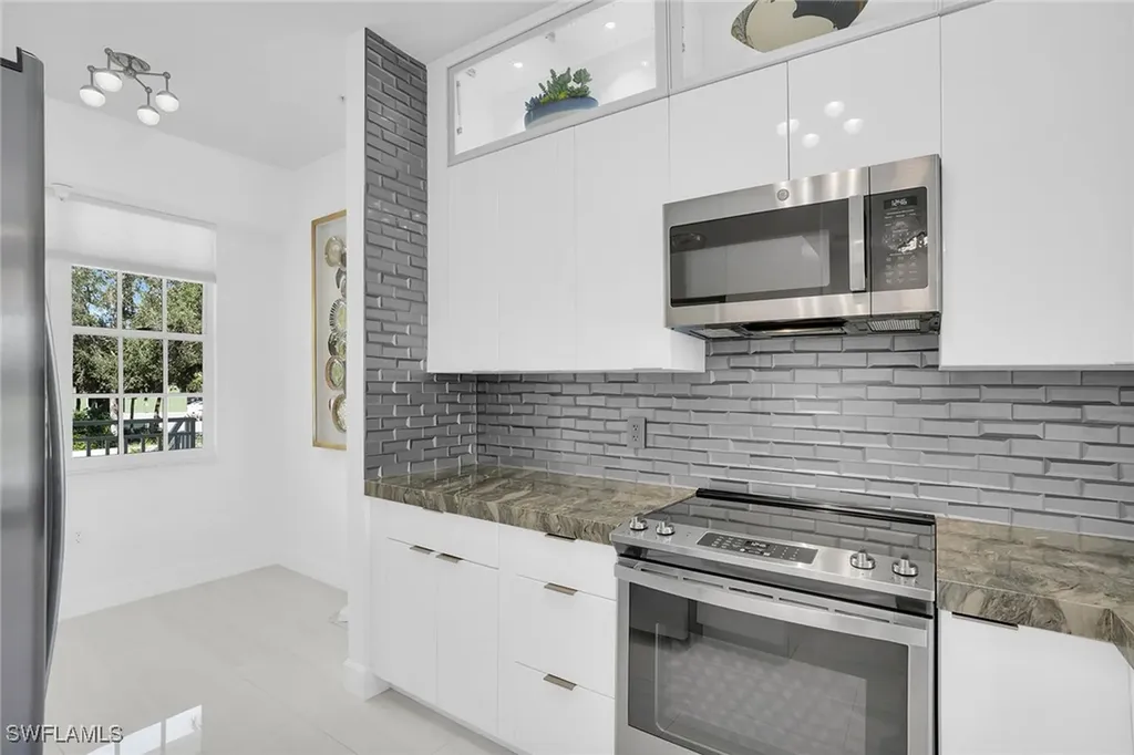 2350 Carrington Court Naples FL 34109