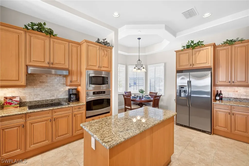 584 Avellino Isle Circle Naples FL 34119