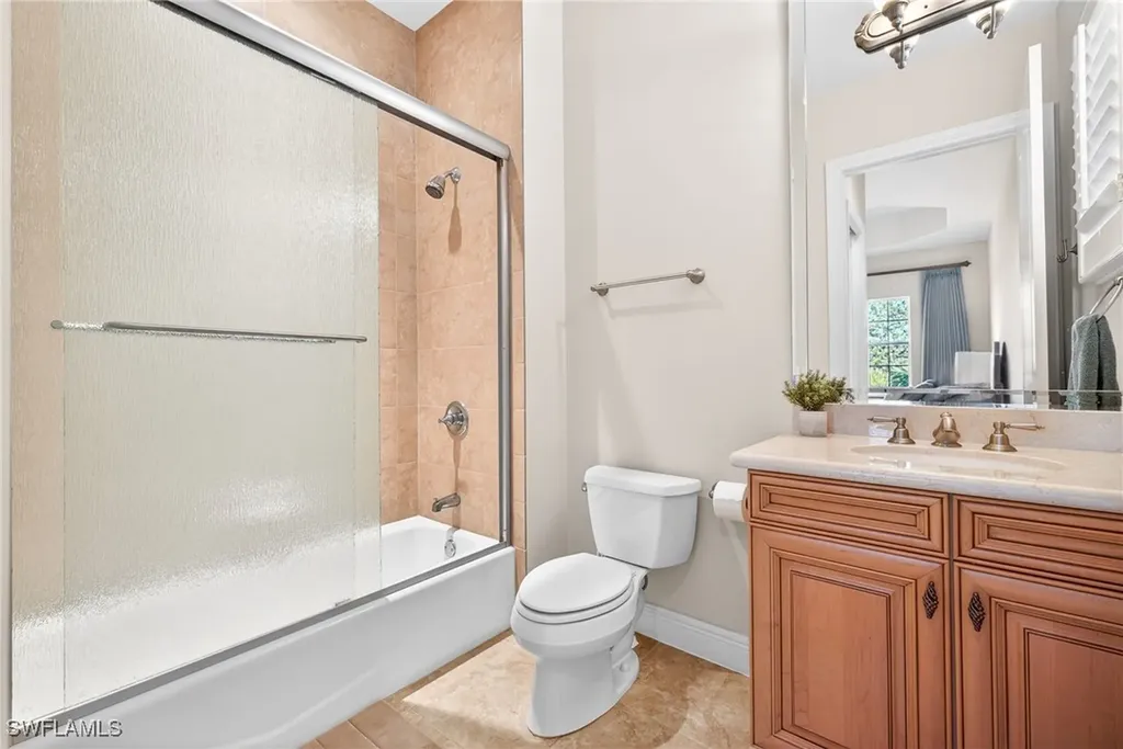 584 Avellino Isle Circle Naples FL 34119