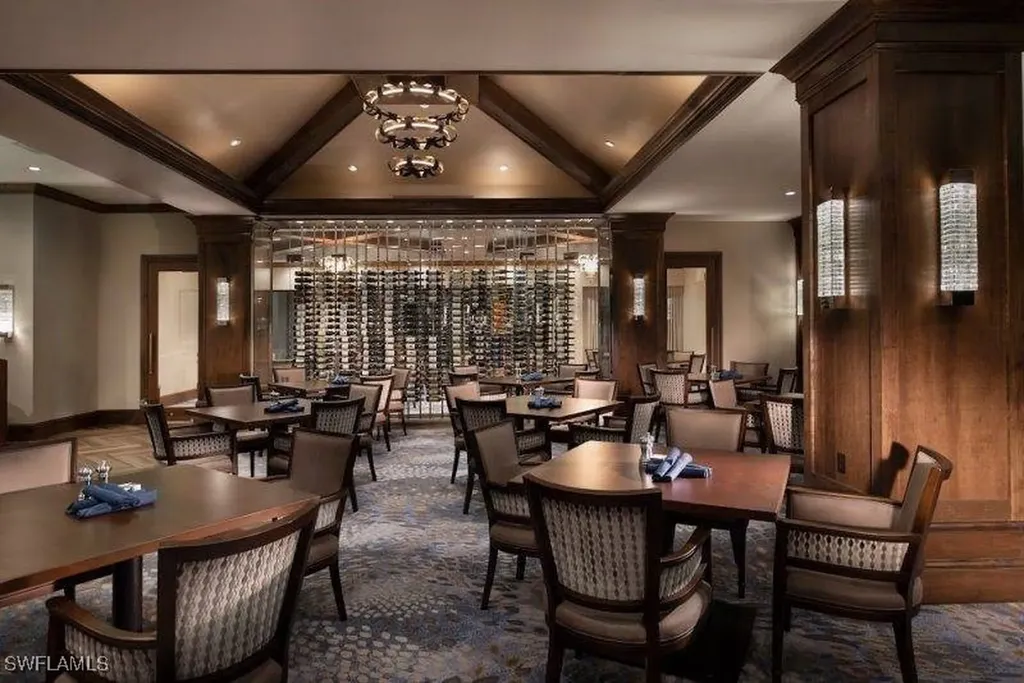 584 Avellino Isle Circle Naples FL 34119