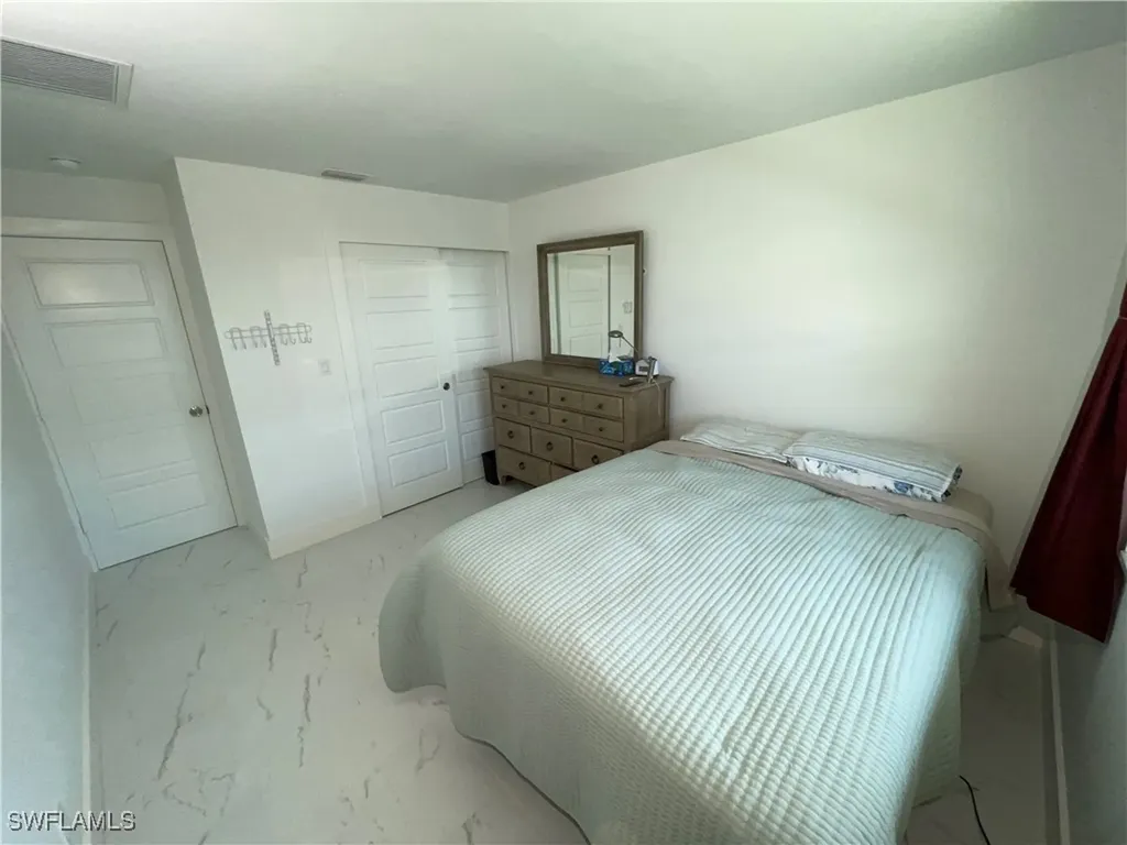 1425 Curlew Avenue Naples FL 34102