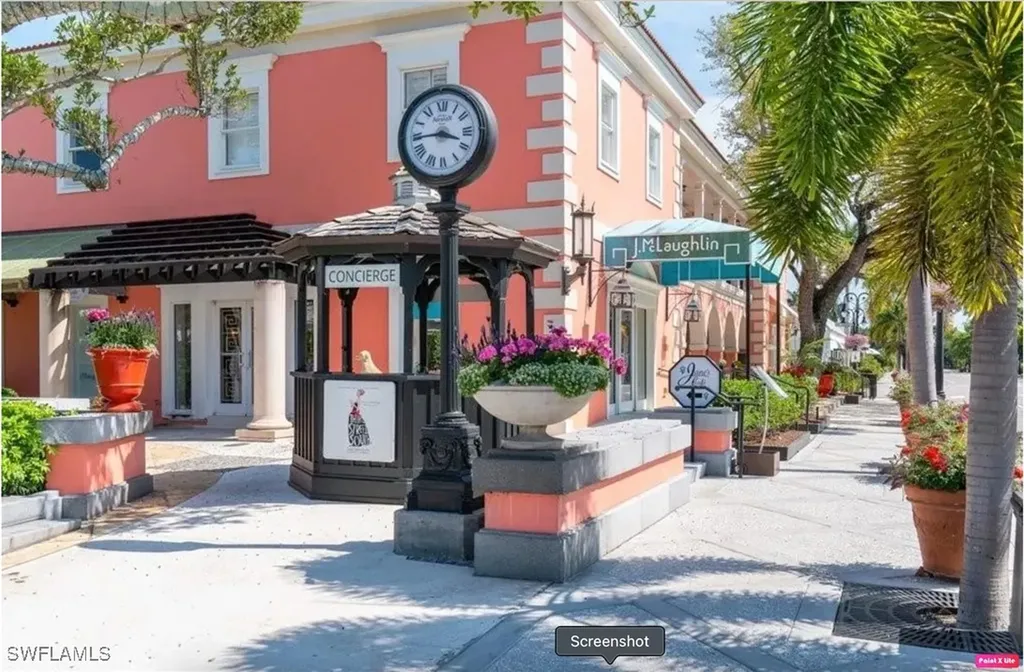 1425 Curlew Avenue Naples FL 34102