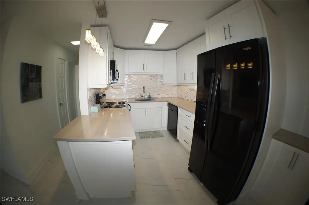 1425 Curlew Avenue Naples FL 34102
